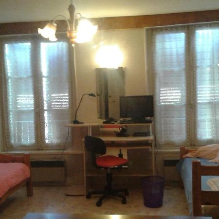 Le Sultan Du Theron 1Er Etage Apartment Le Puy-en-Velay Bagian luar foto
