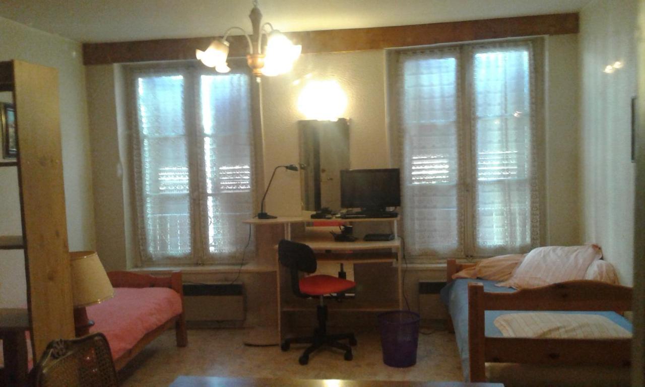 Le Sultan Du Theron 1Er Etage Apartment Le Puy-en-Velay Bagian luar foto