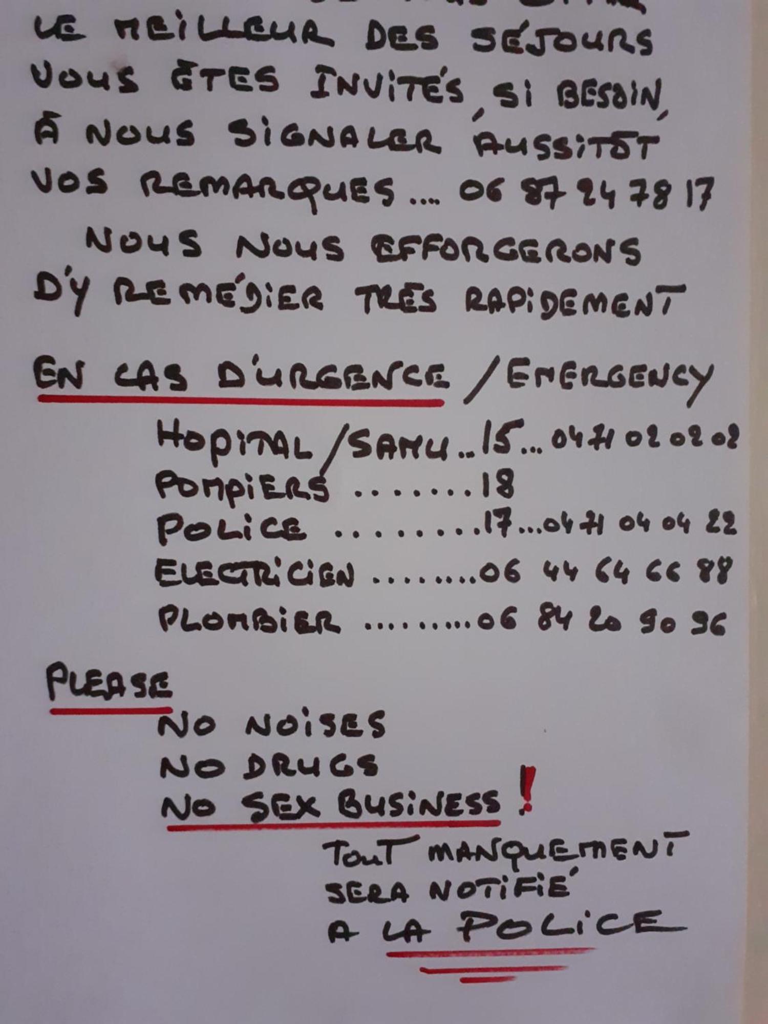 Le Sultan Du Theron 1Er Etage Apartment Le Puy-en-Velay Bagian luar foto